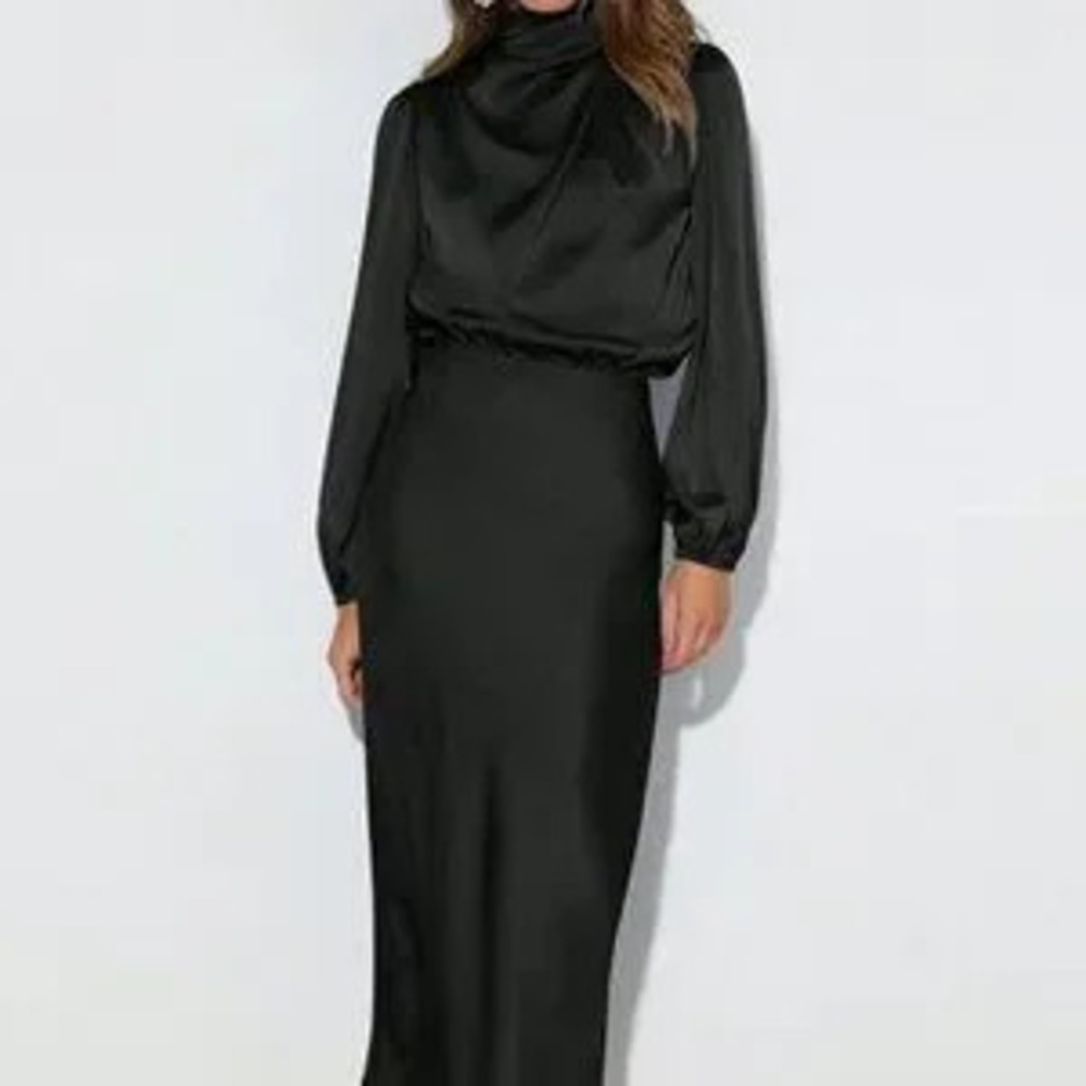 Black Elegant Women's Long Sleeve Ruched Satin Formal Dress